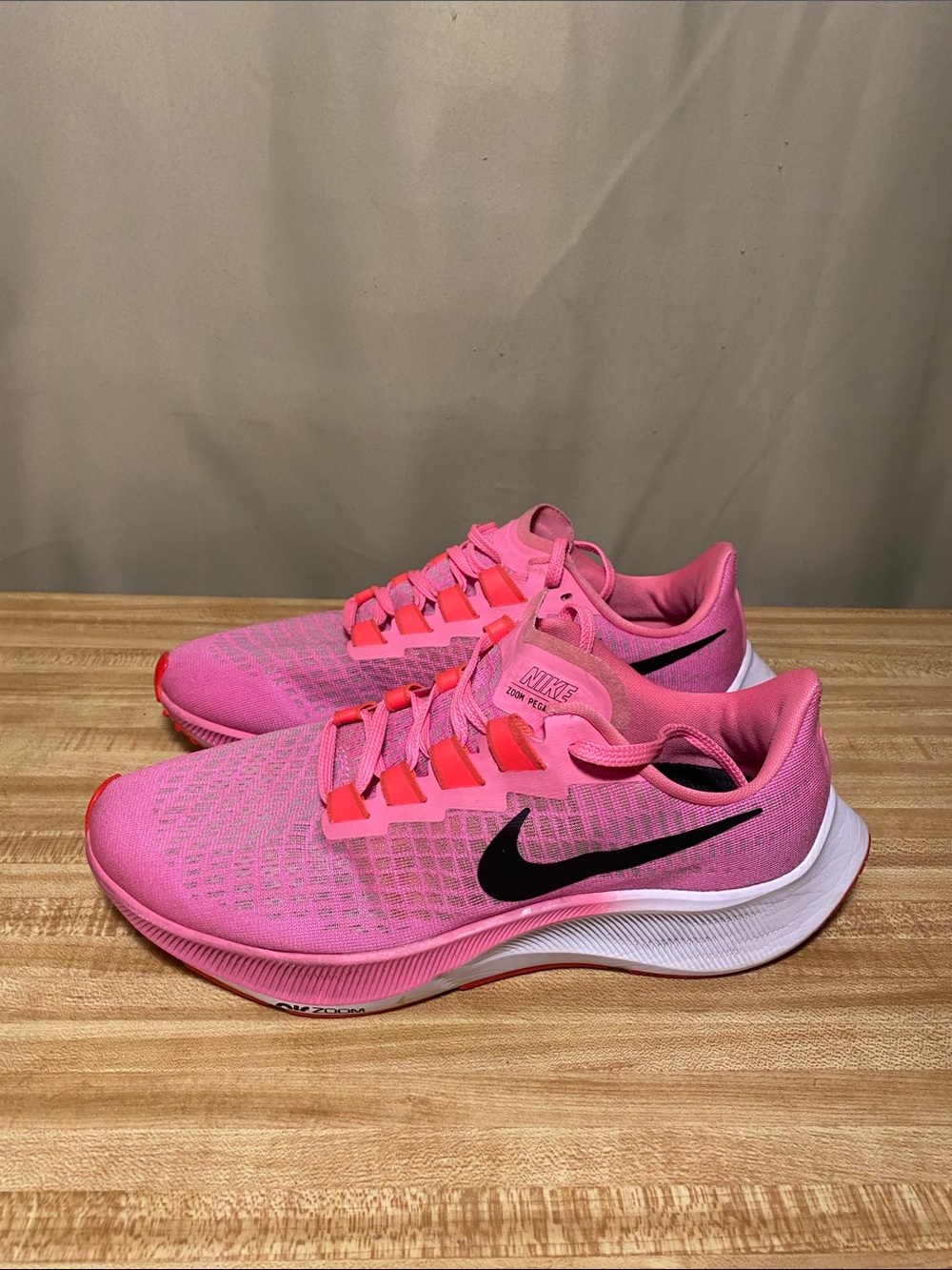 Nike Air Zoom Pegasus 37 Running Pink Glow Style women’s size 8.5 - Picture 3 of 7